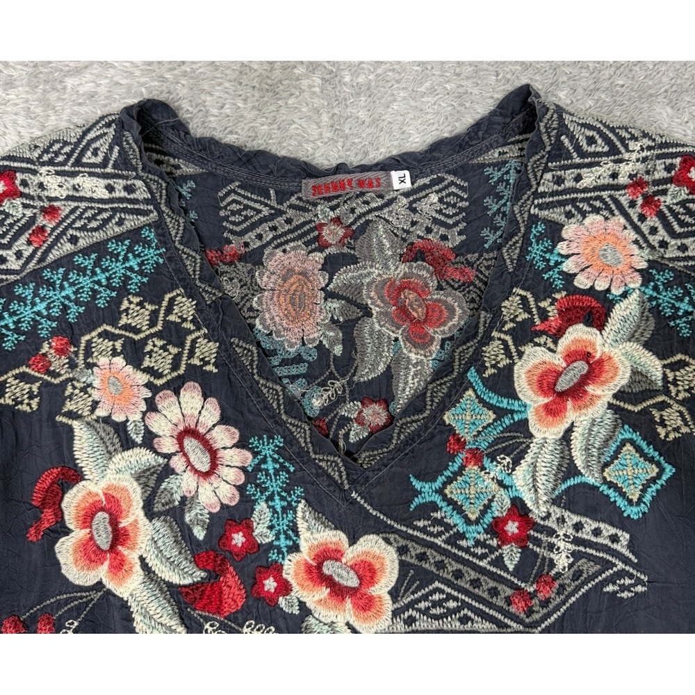 Johnny Was Blouse Womens XL Blue Floral Embroidered V Neck Boho 3/4 Sleeve Top - Picture 7 of 12